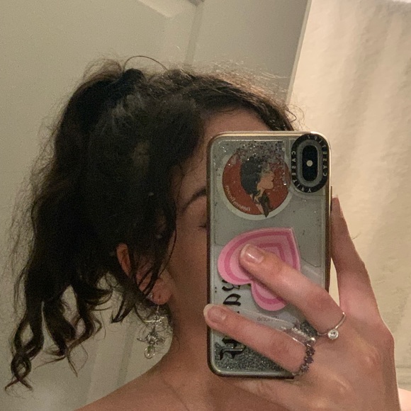 Meet your Posher, Maya - Picture 2 of 3